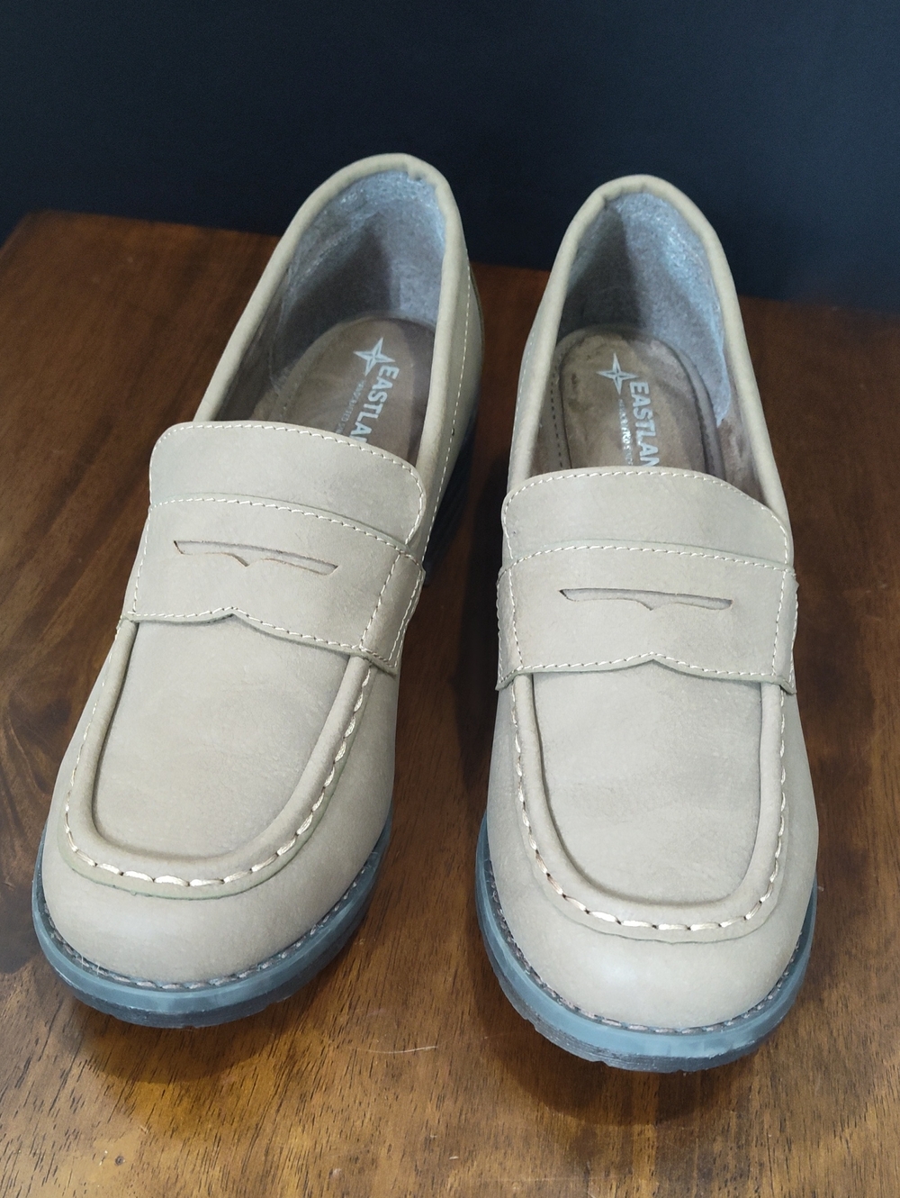 NWOT Eastland Women's Tan Penny Loafers